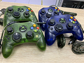 картинка Оригинальный геймпад для Xbox Original цветные (Б/У). Купить Оригинальный геймпад для Xbox Original цветные (Б/У) в магазине 66game.ru